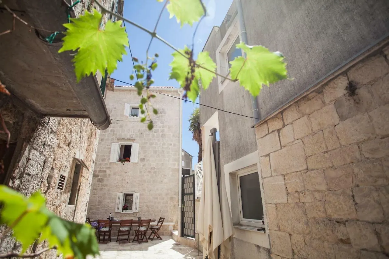 Villa Lucia Trogir Guest house